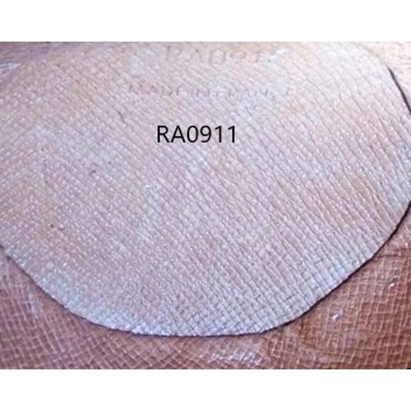 ❌❌ SOLD ❌❌  Louis Vuitton Trousse Ronde 20 Cosmetic Case  RA0911 - Picture 9 of 9